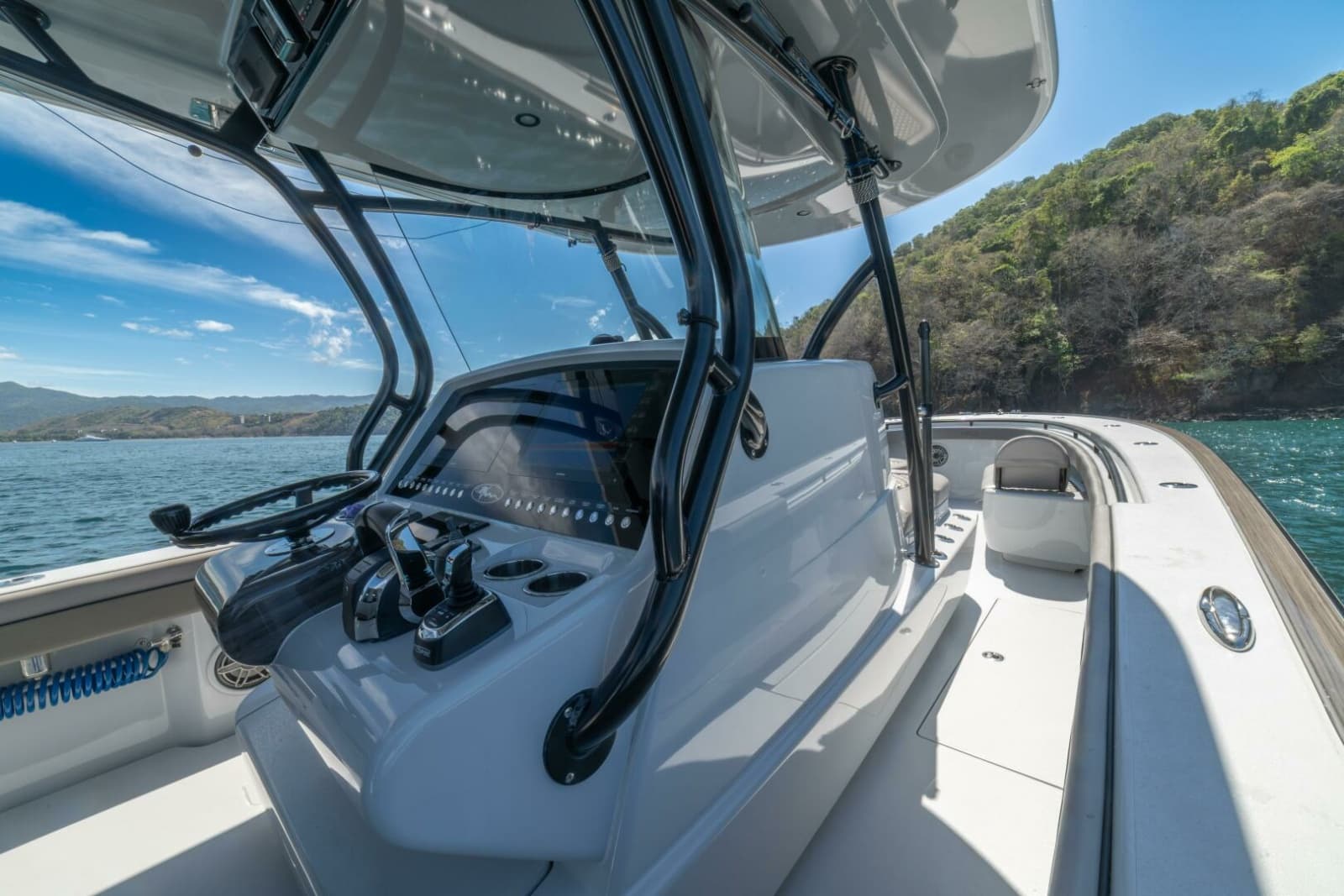 2021 Valhalla Boatworks V-37 - Photo 20