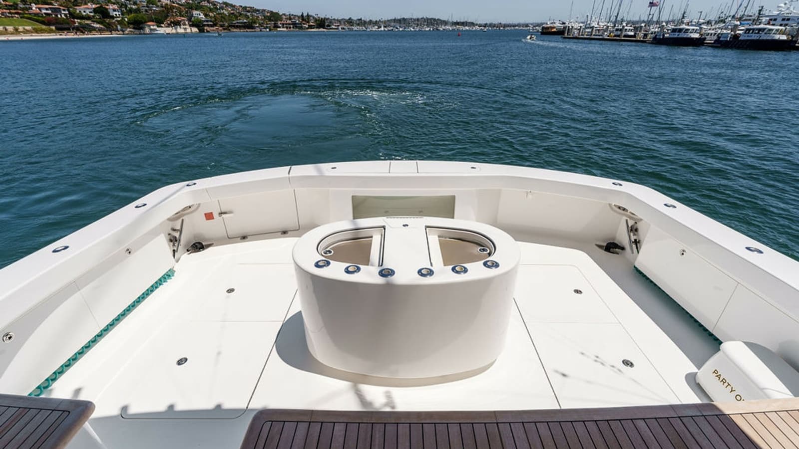2019 Viking 80 Skybridge - Photo 69