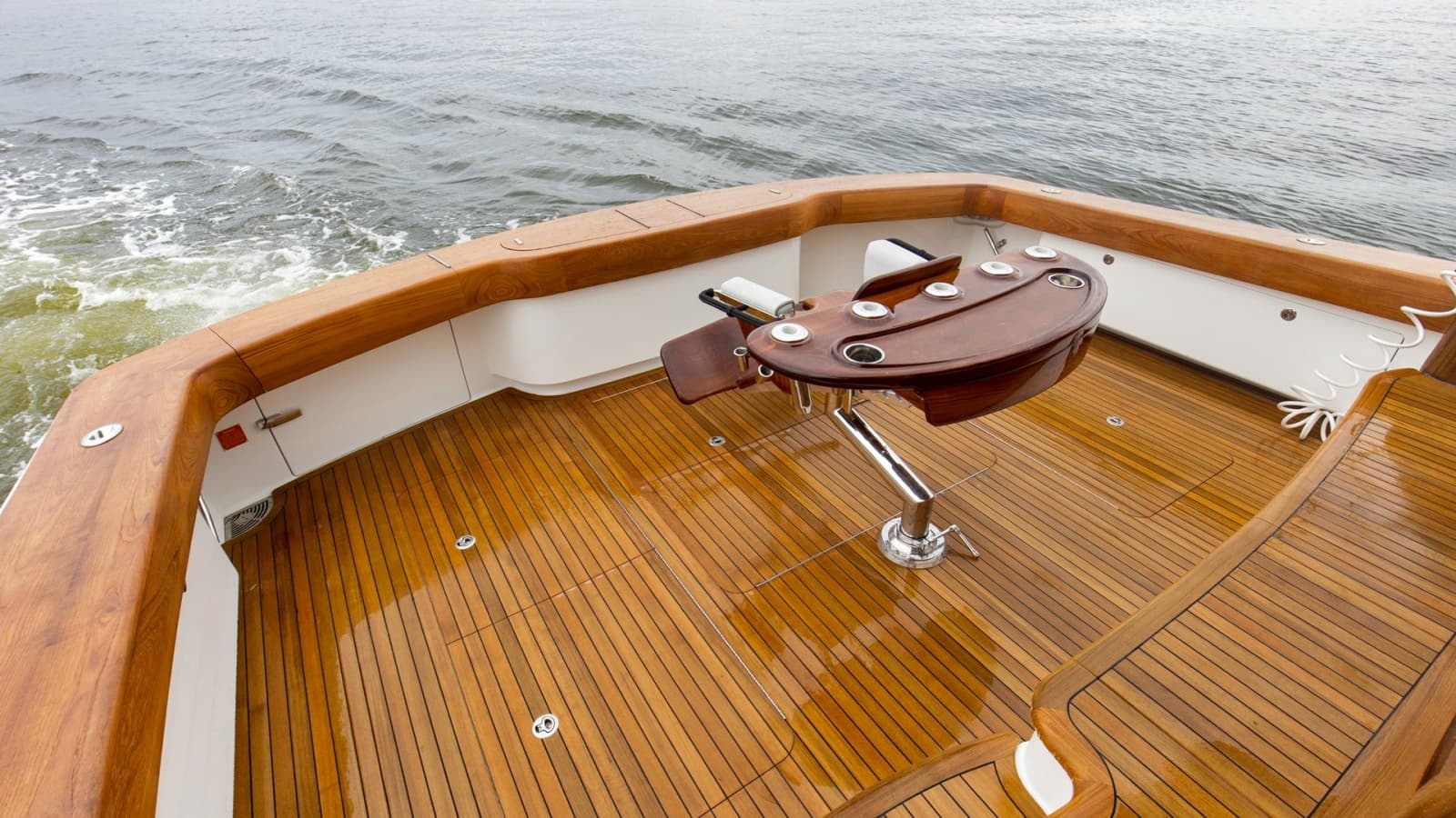 2020 Viking 68 Convertible - Photo 49