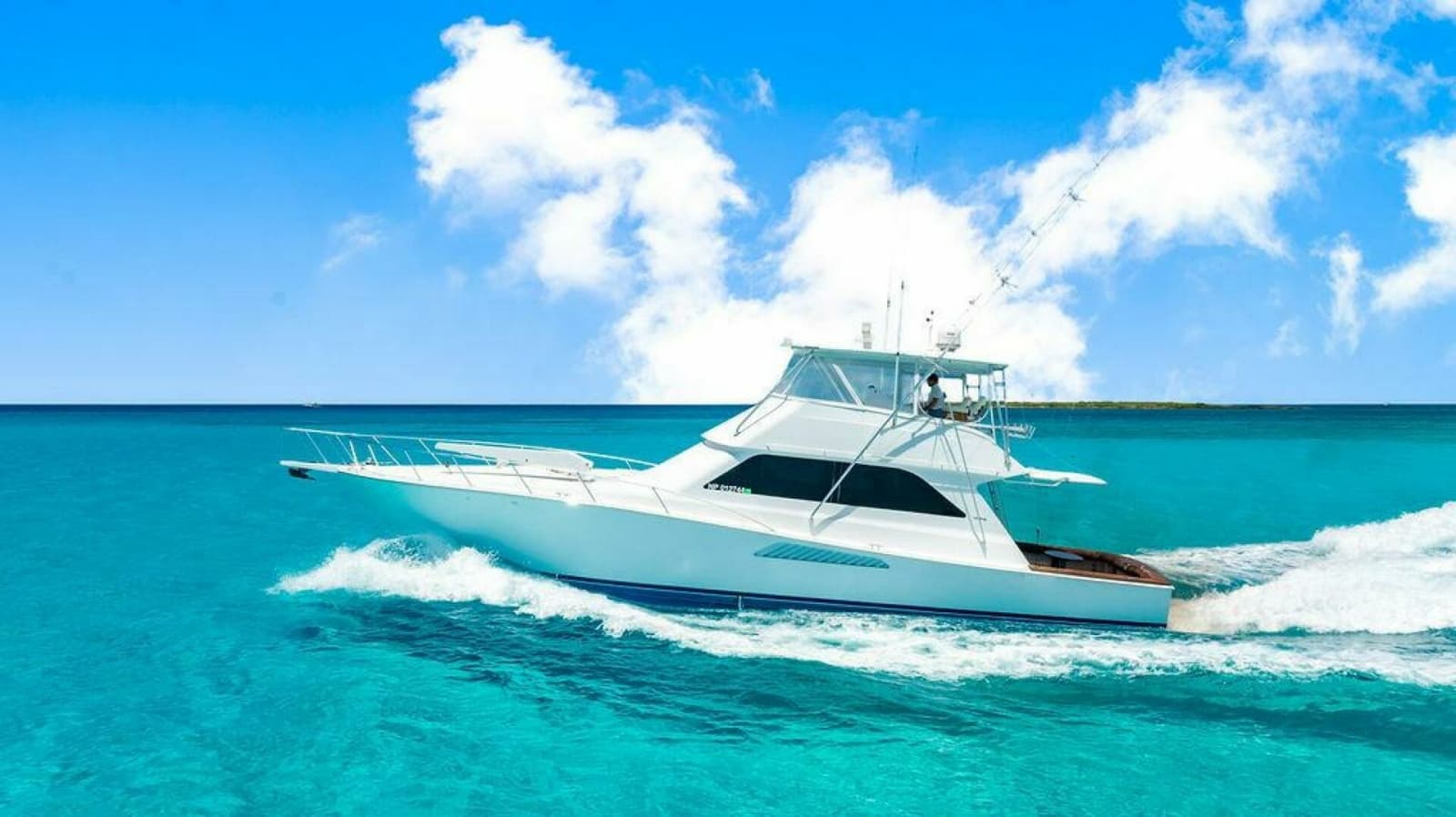 1999 Viking 55 Convertible - Photo 22