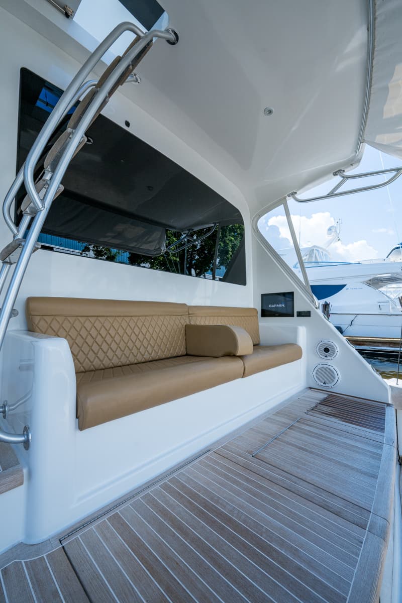 2011 Viking 76 Enclosed Bridge - Photo 5