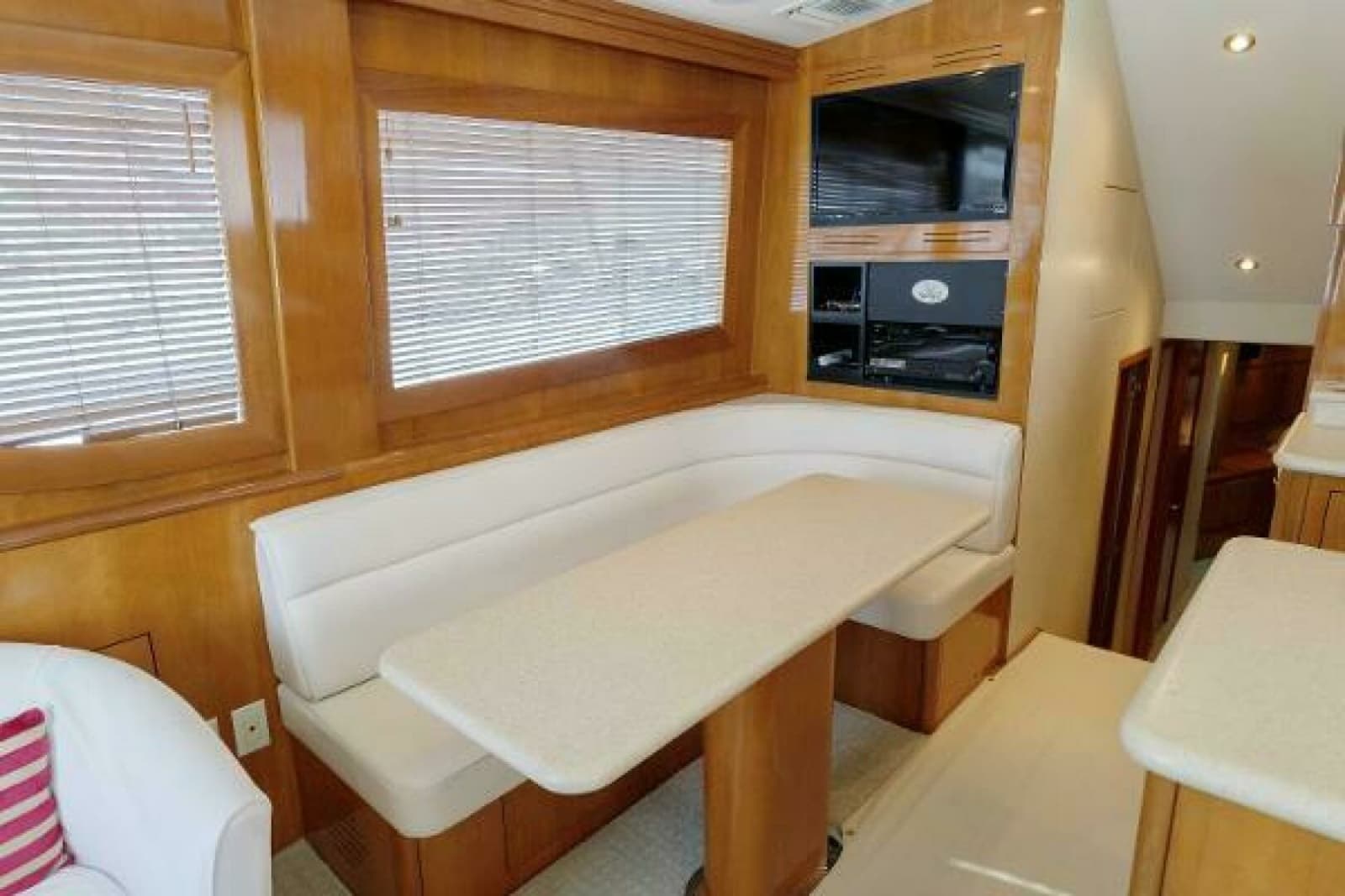 2002 Hatteras 50 Convertible - Photo 16