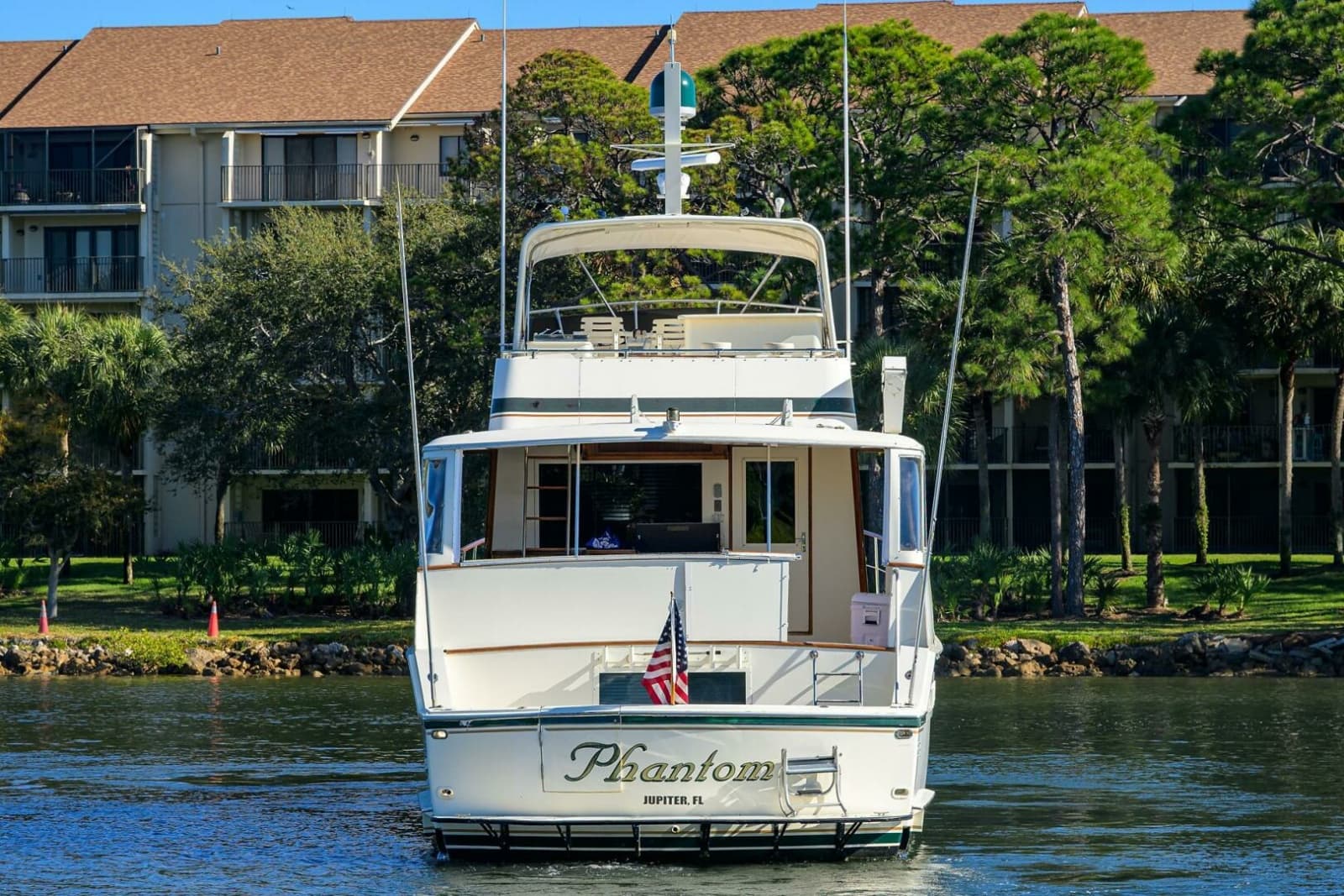 1987 Hatteras 63 Motor Yacht - Photo 64
