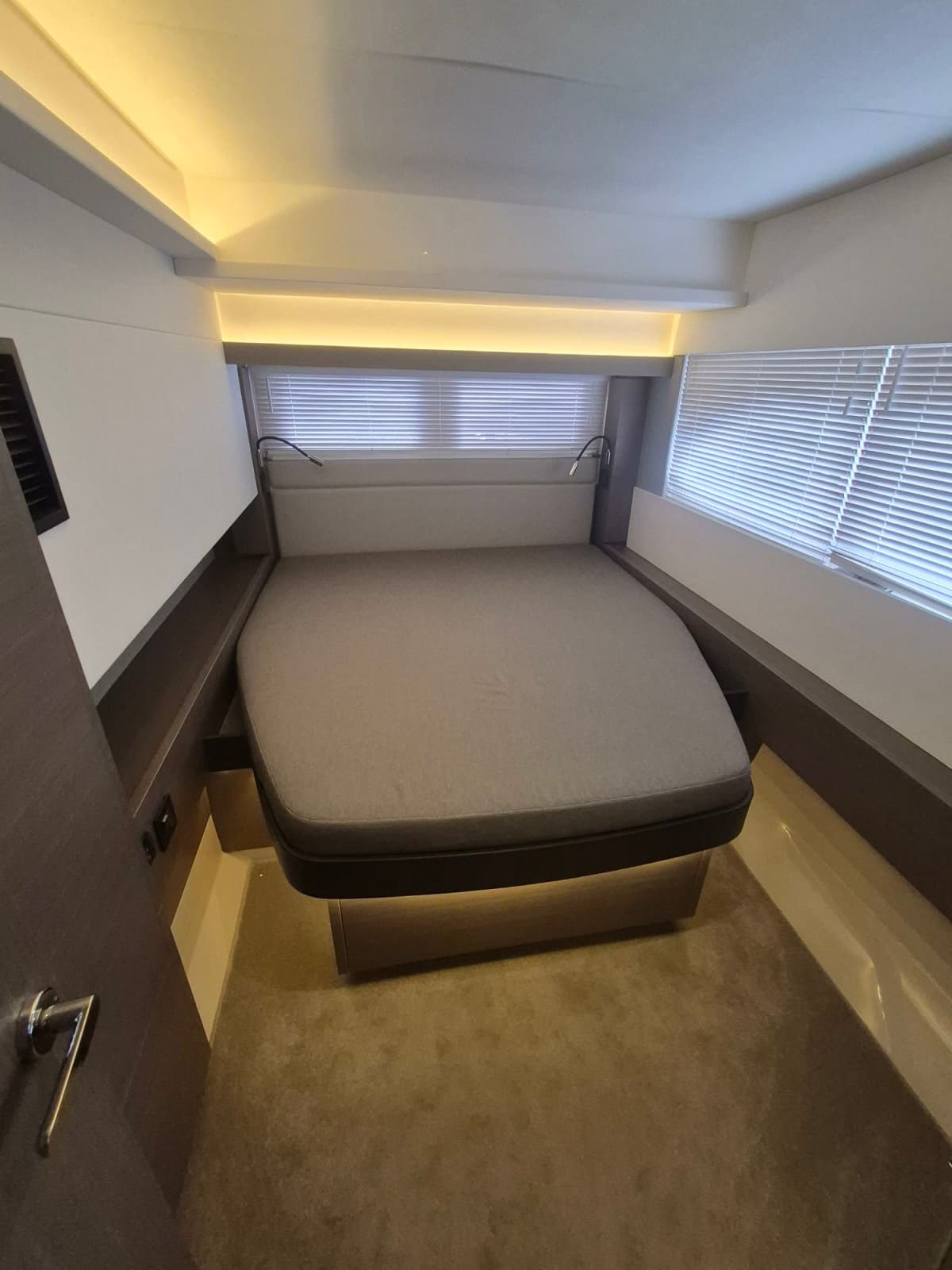 2023 Leopard 53 Powercat - Photo 36