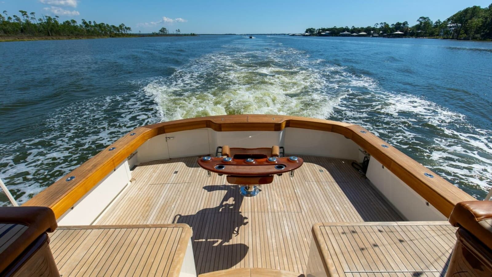 2005 Whiticar 76 Enclosed Bridge - Photo 39