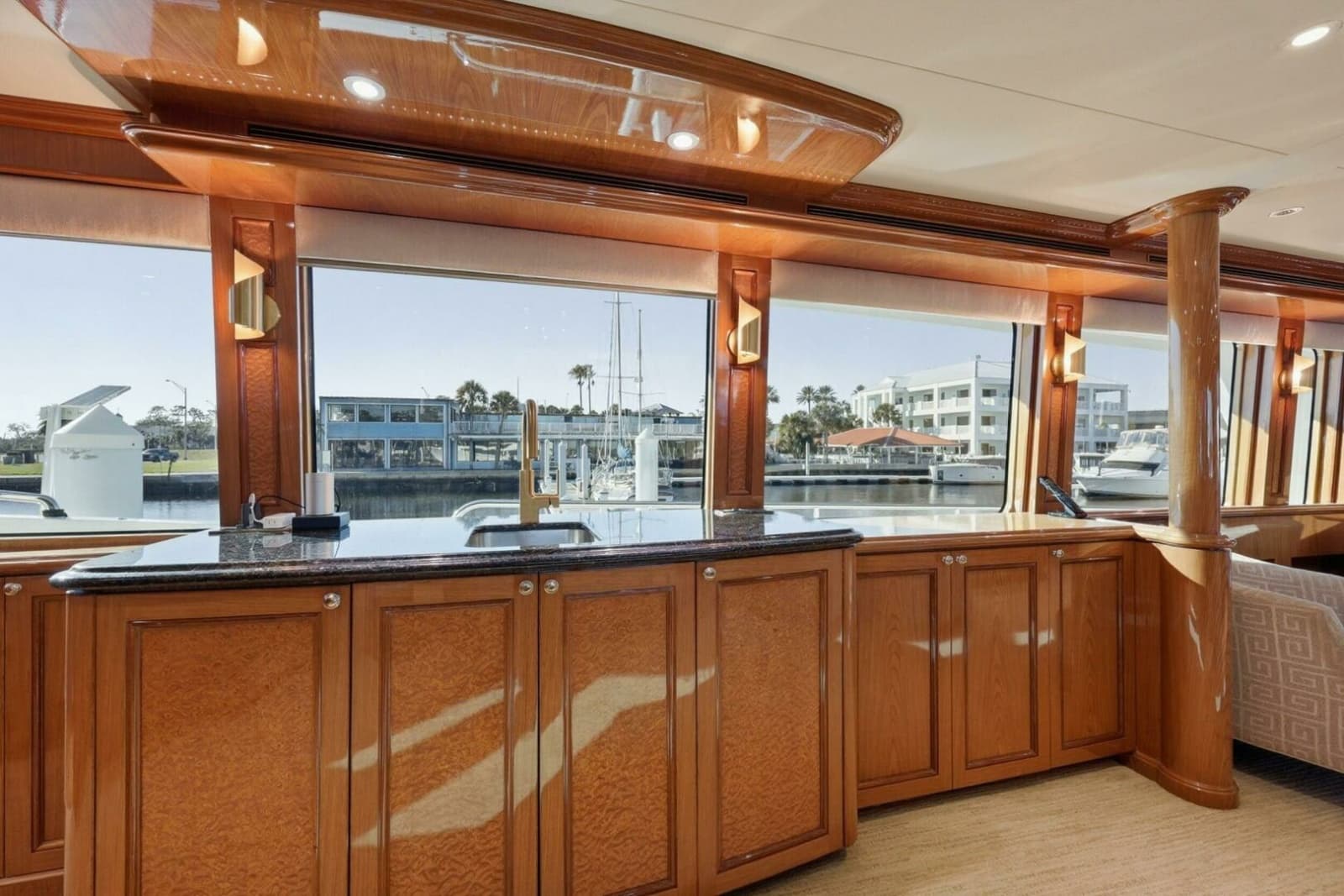 2008 Cheoy Lee 95 Motor Yacht - Photo 37