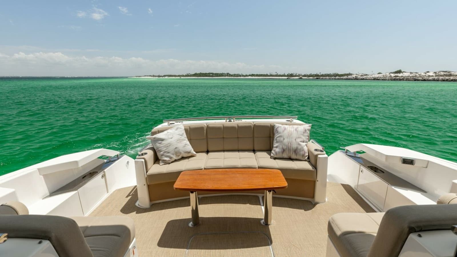 2015 Tiara Yachts 44 Coupe - Photo 3