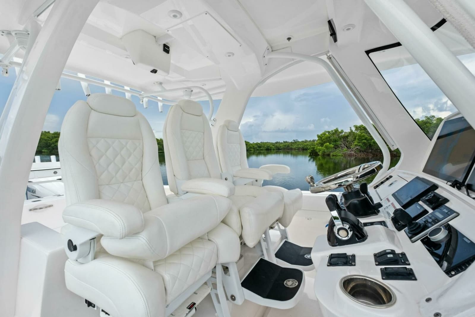 2020 Intrepid 407 Nomad SE - Photo 7