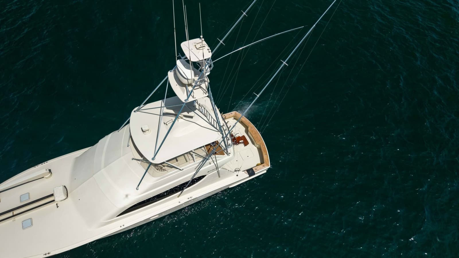 2007 Hatteras 68 Convertible - Photo 60