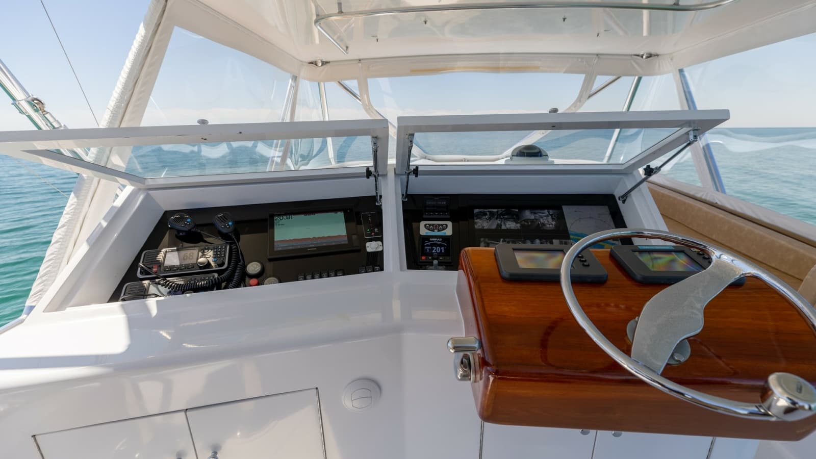 2006 Blackwell 65 Convertible - Photo 28