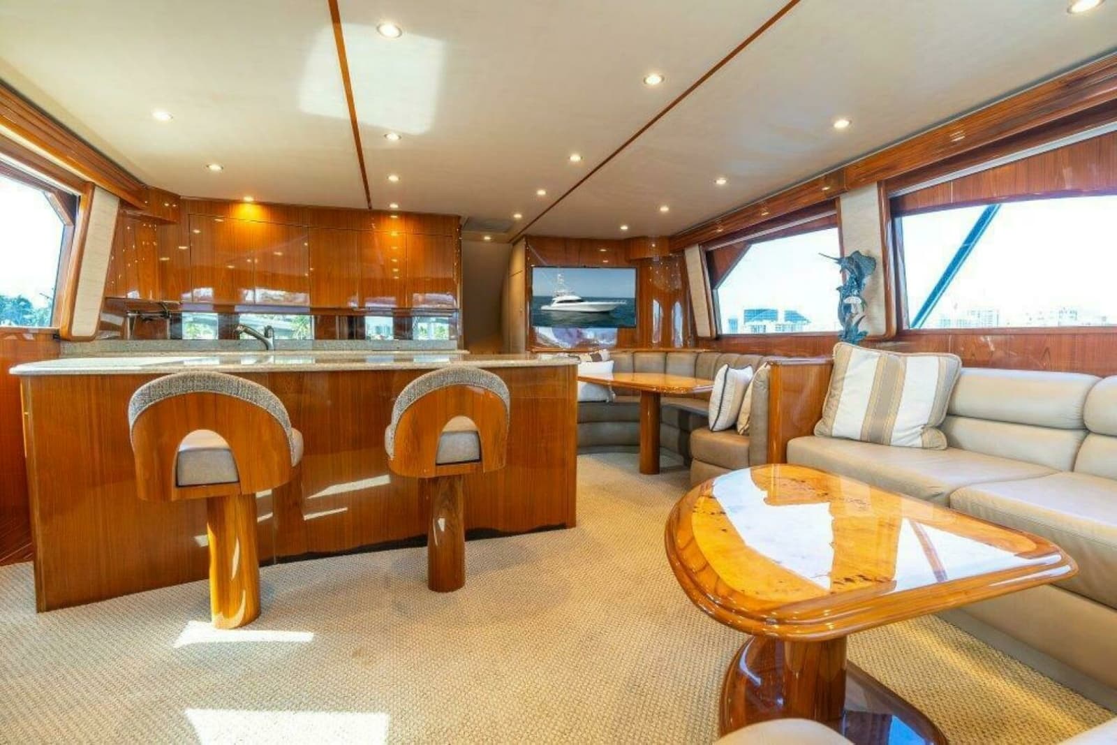 2015 Viking 66 Convertible - Photo 5