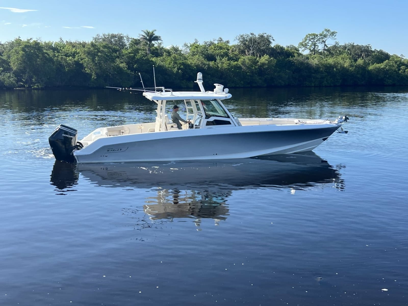 2017 Boston Whaler 380 Outrage - Photo 3