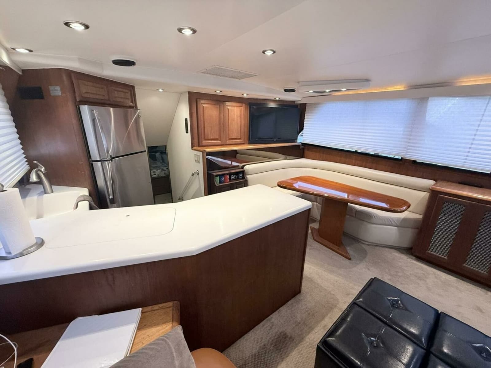 1992 Viking 50 Convertible - Photo 21