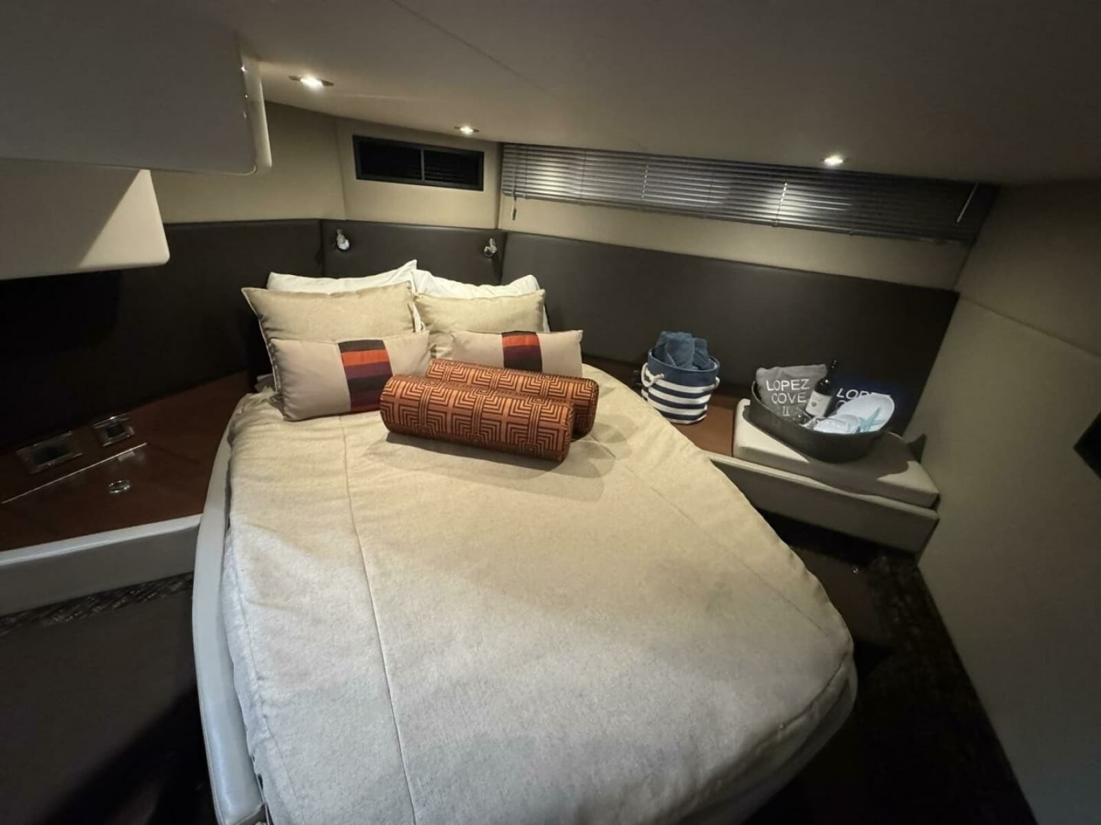 2016 Sea Ray 470 Sundancer - Photo 17