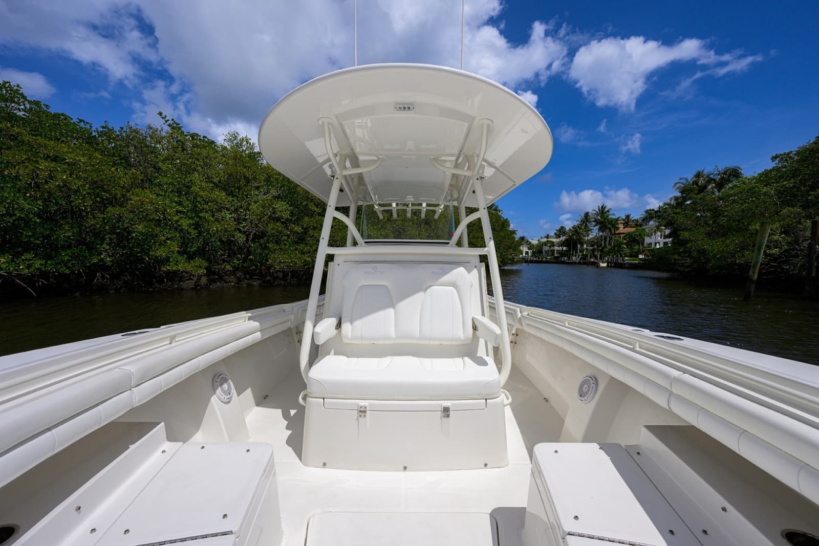 2019 Regulator 31 Center Console - Photo 19