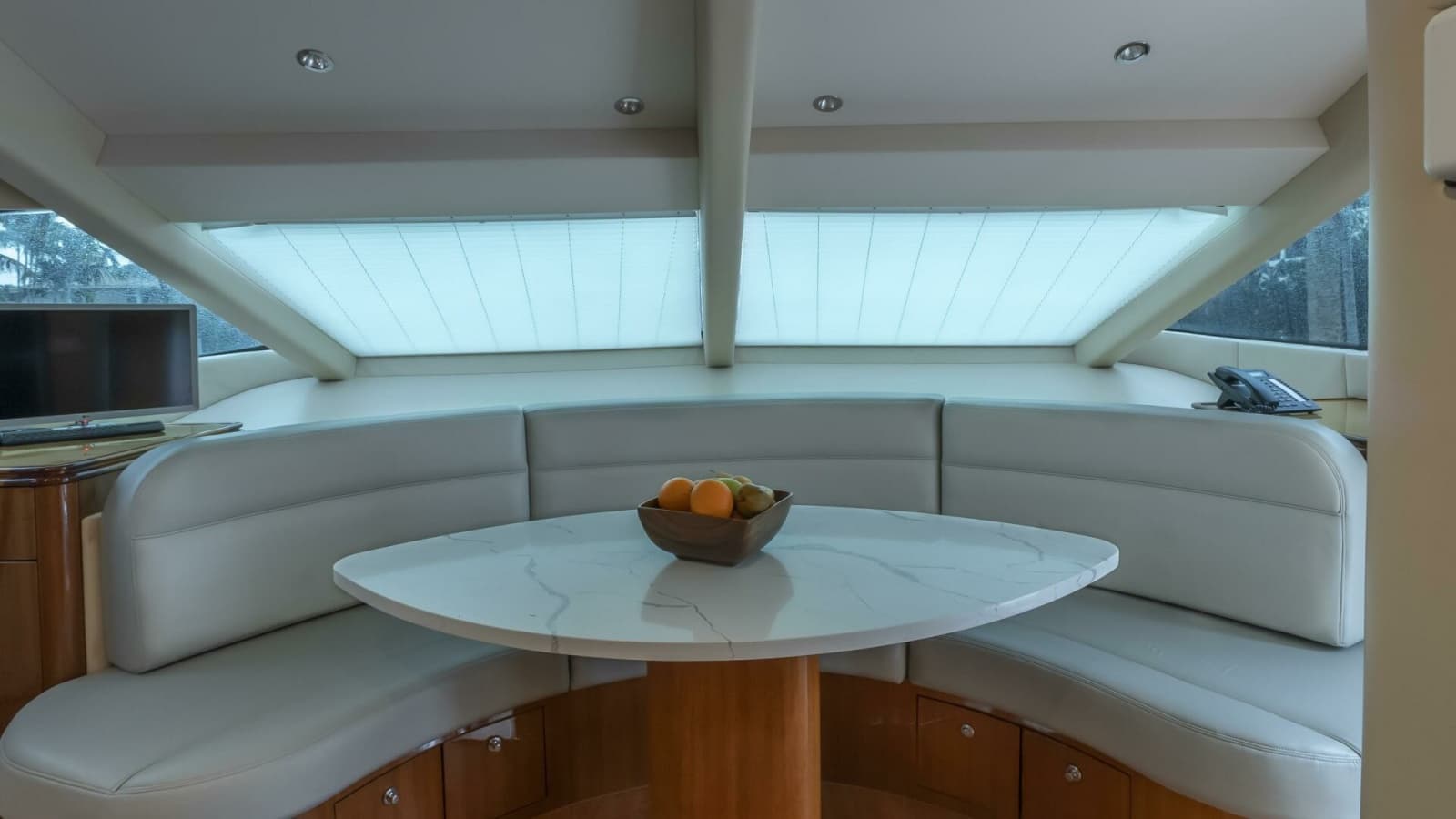 2007 Hatteras 80 - Photo 35