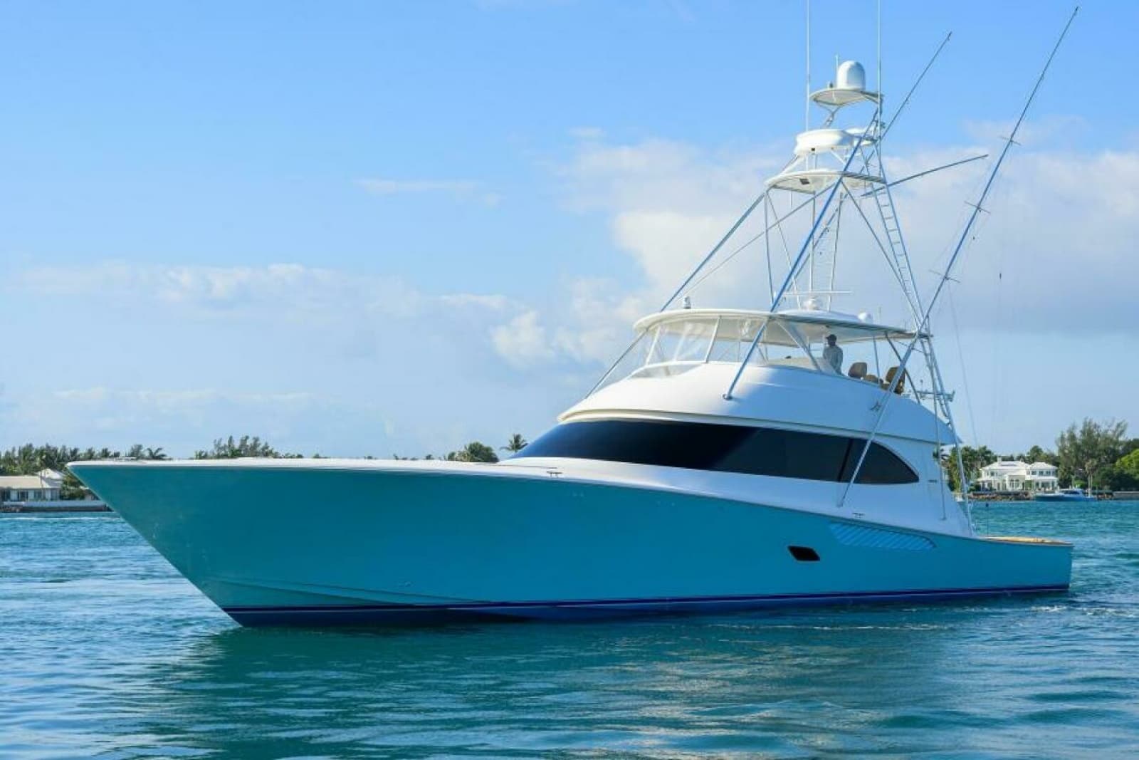2013 Viking 82 Convertible - Photo 55