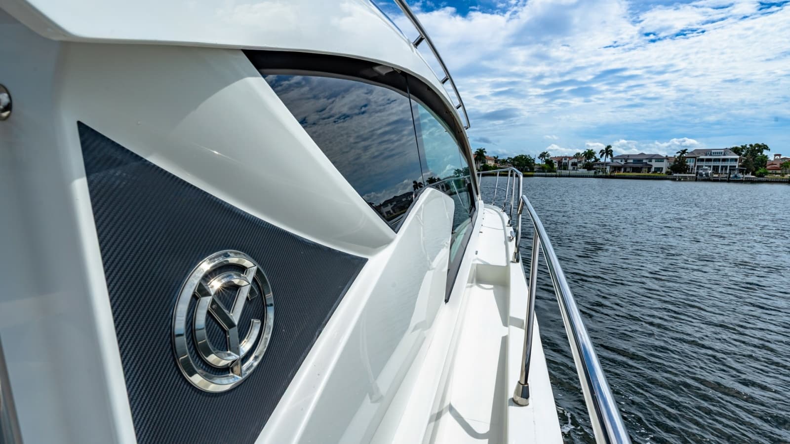 2019 Cruisers Yachts Cantius 46 - Photo 38