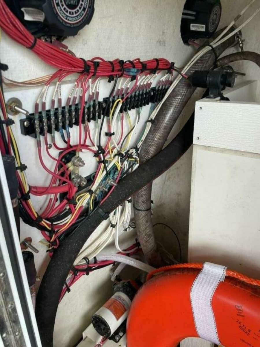 1997 Custom 31 Center Console - Photo 39