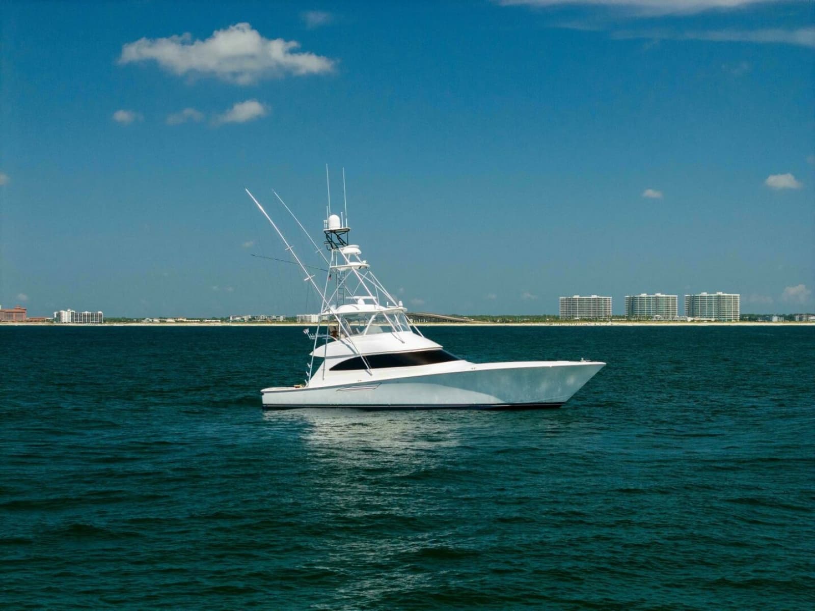 2018 Viking 62 Convertible - Photo 44