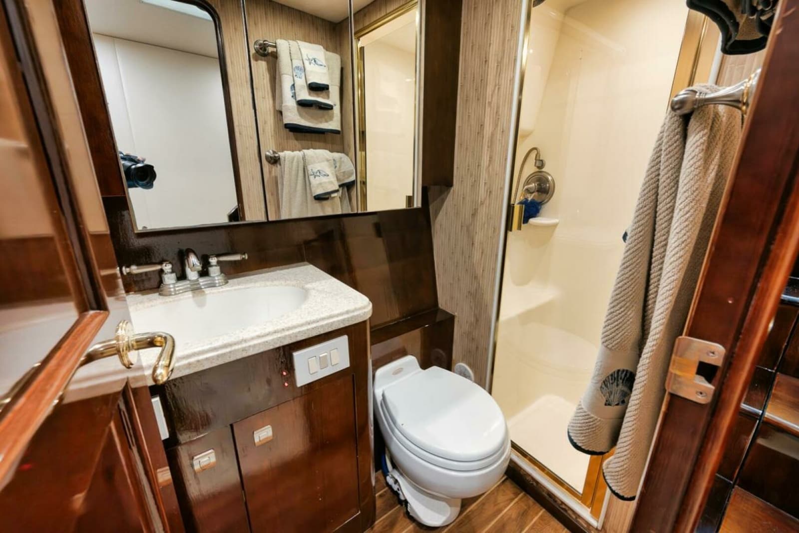 2005 Ocean 73 Super Sport - Photo 12