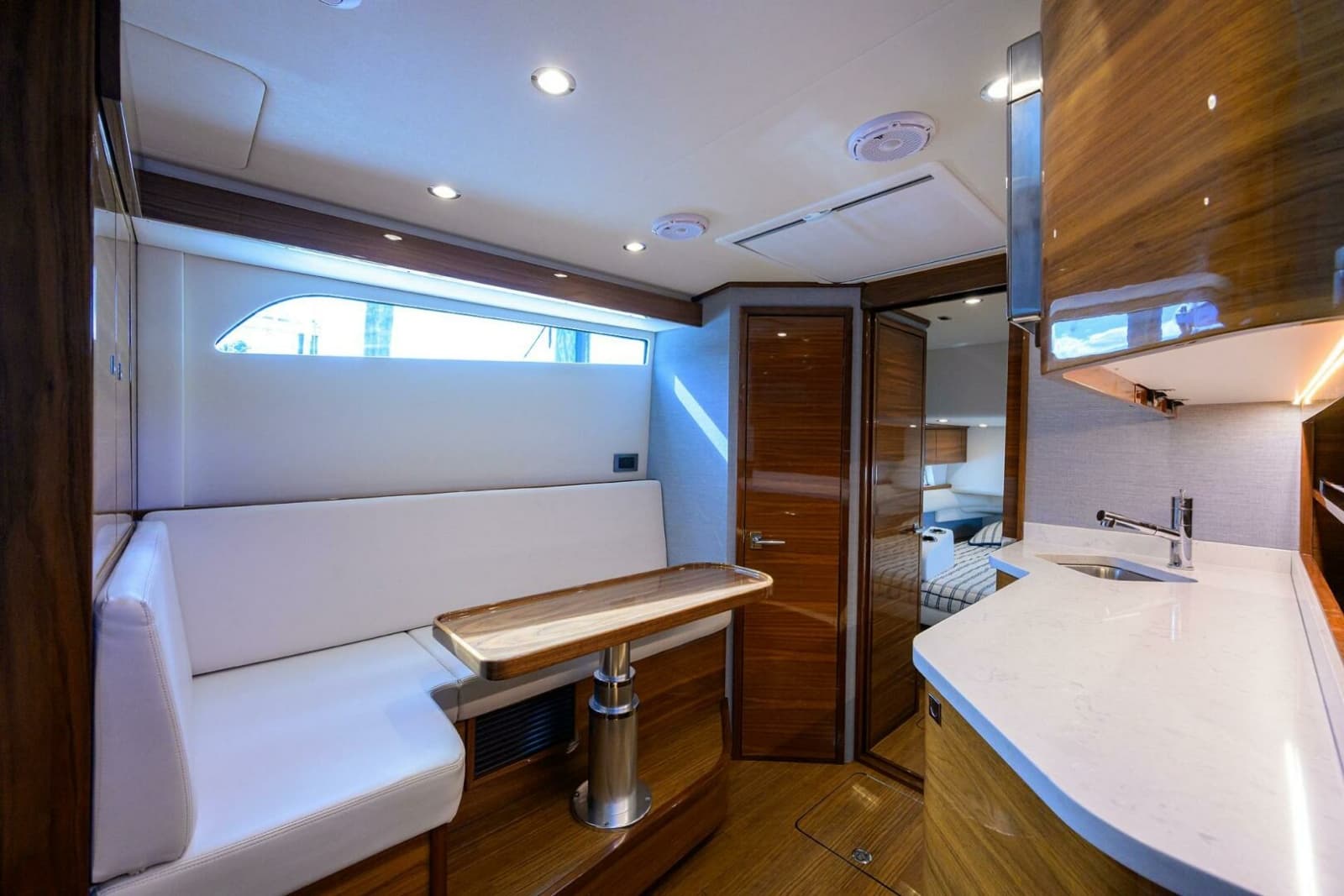 2024 Valhalla Boatworks V-55 - Photo 3