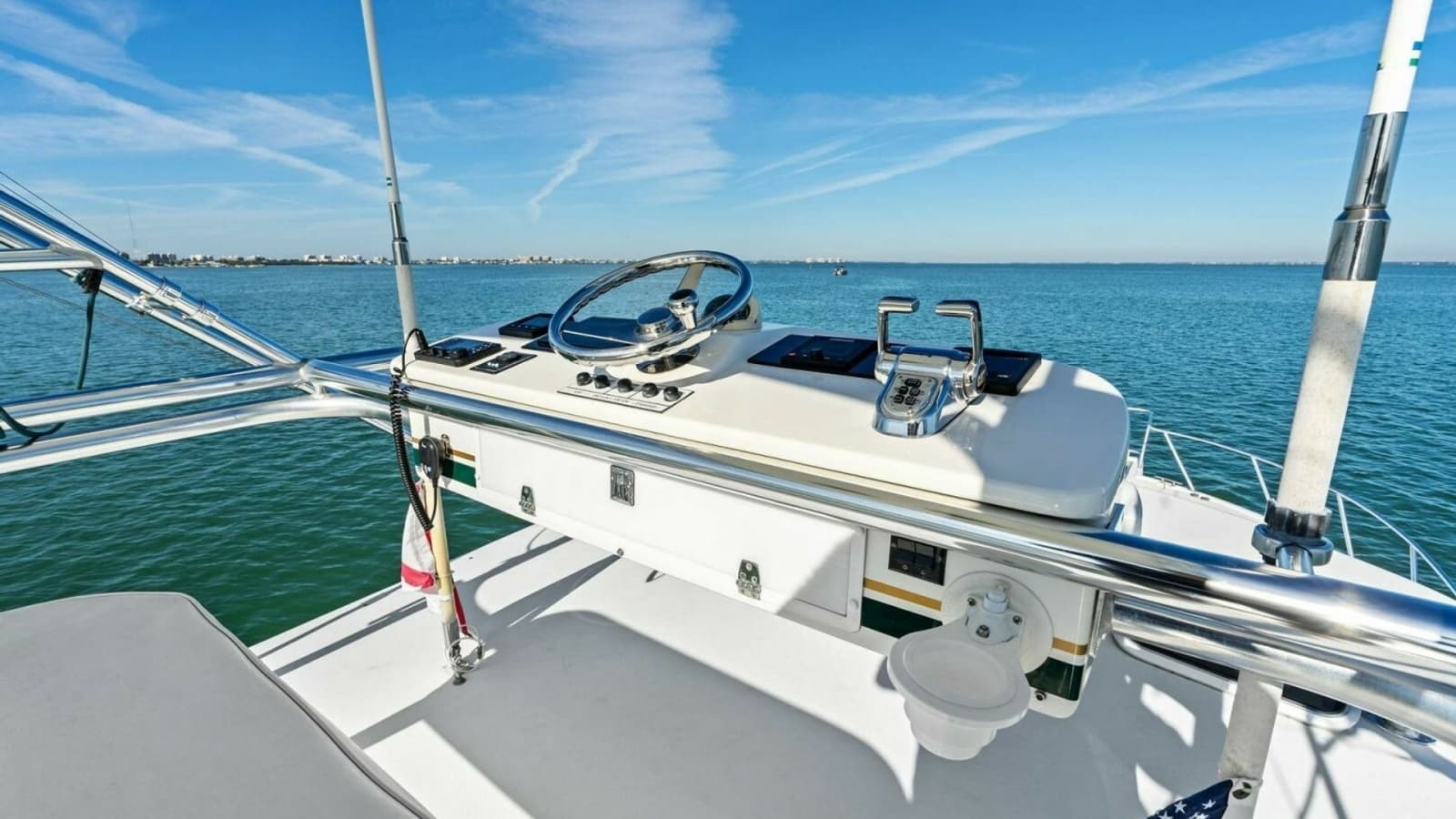2005 Cabo 40 Express - Photo 65