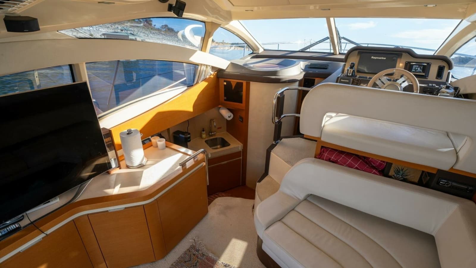 2013 Azimut 40 Flybridge - Photo 26