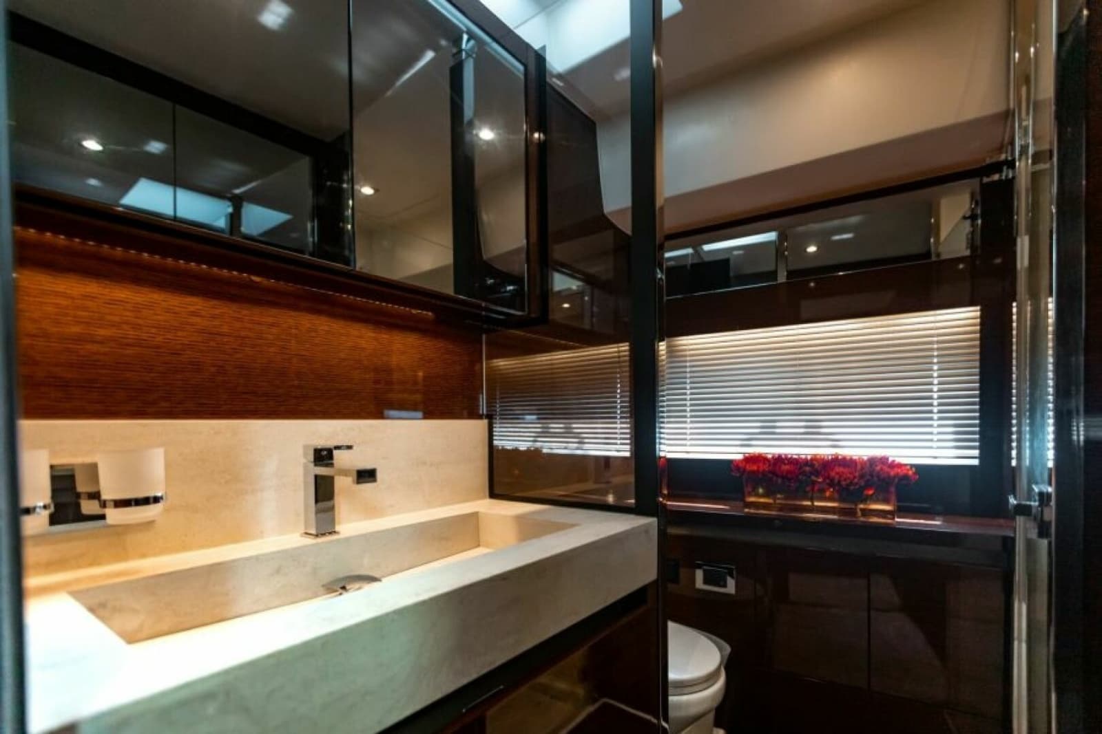 2020 Prestige 630 Flybridge - Photo 22
