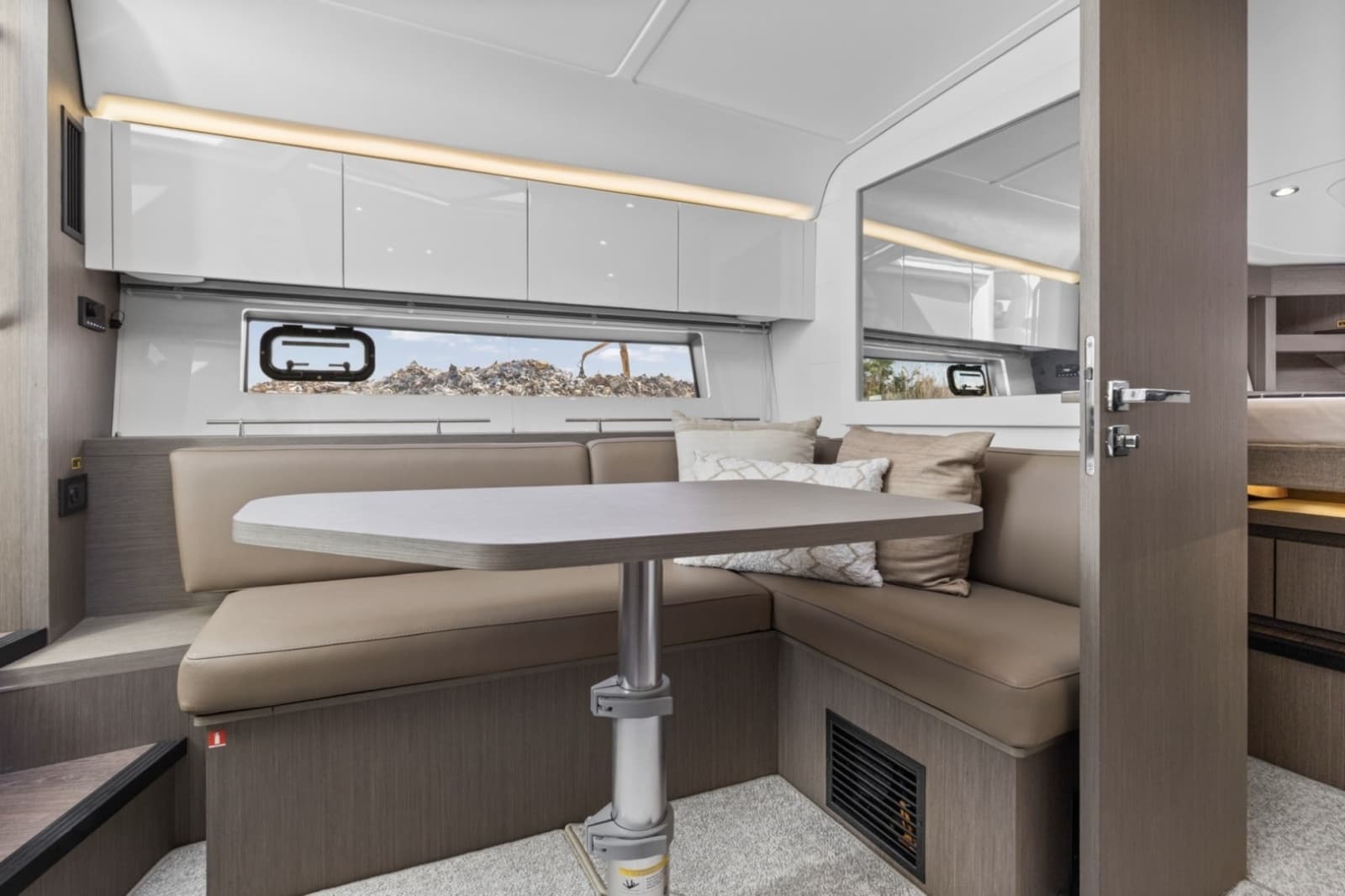 2022 Beneteau 41 Grand Turismo - Photo 7