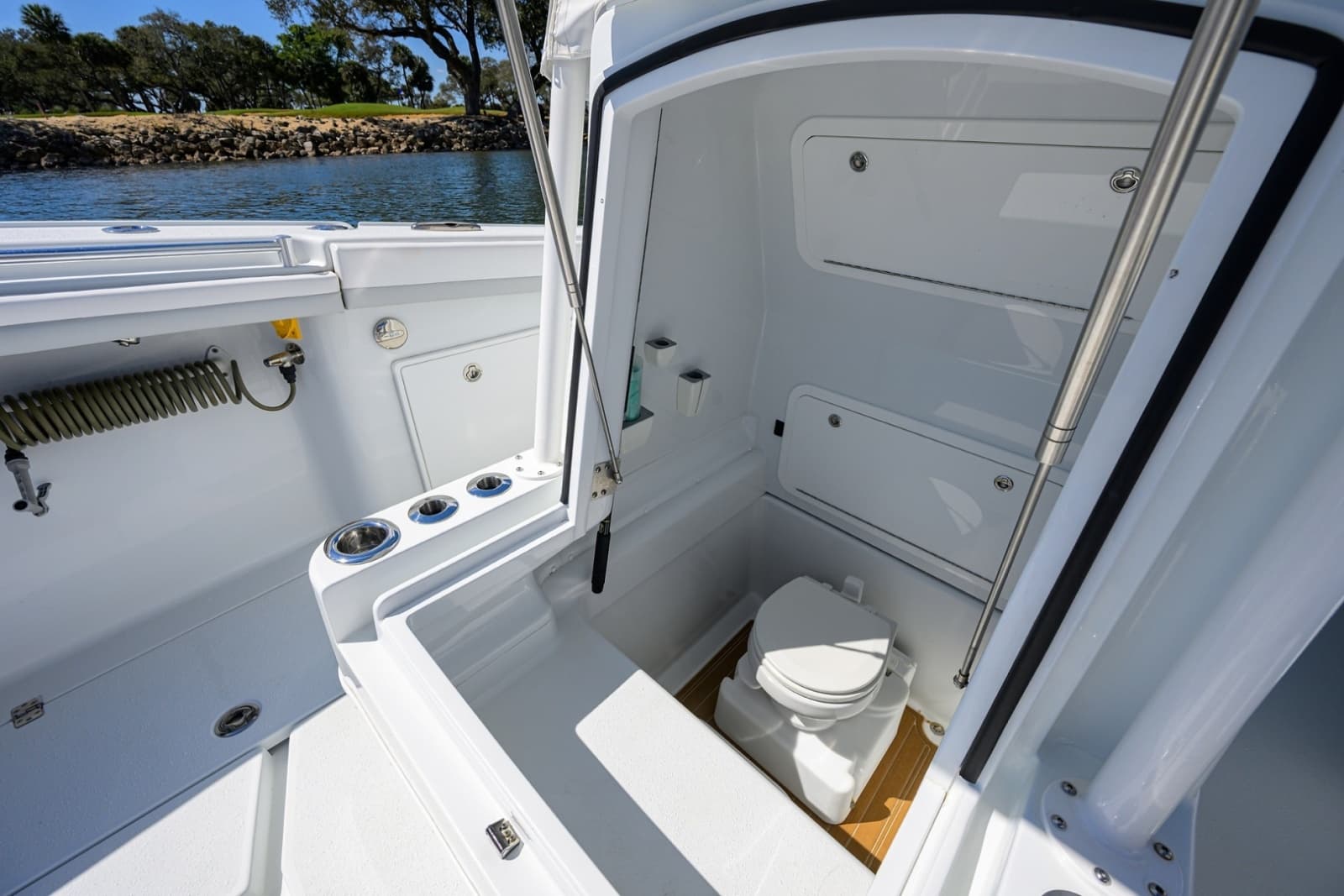 2023 Yellowfin 34 Offshore - Photo 18