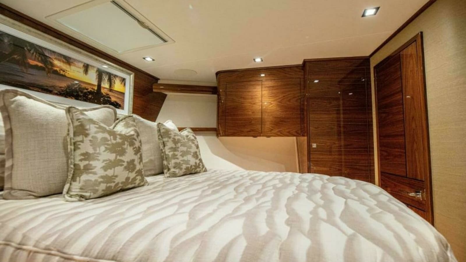 2023 Viking 64 Convertible - Photo 36