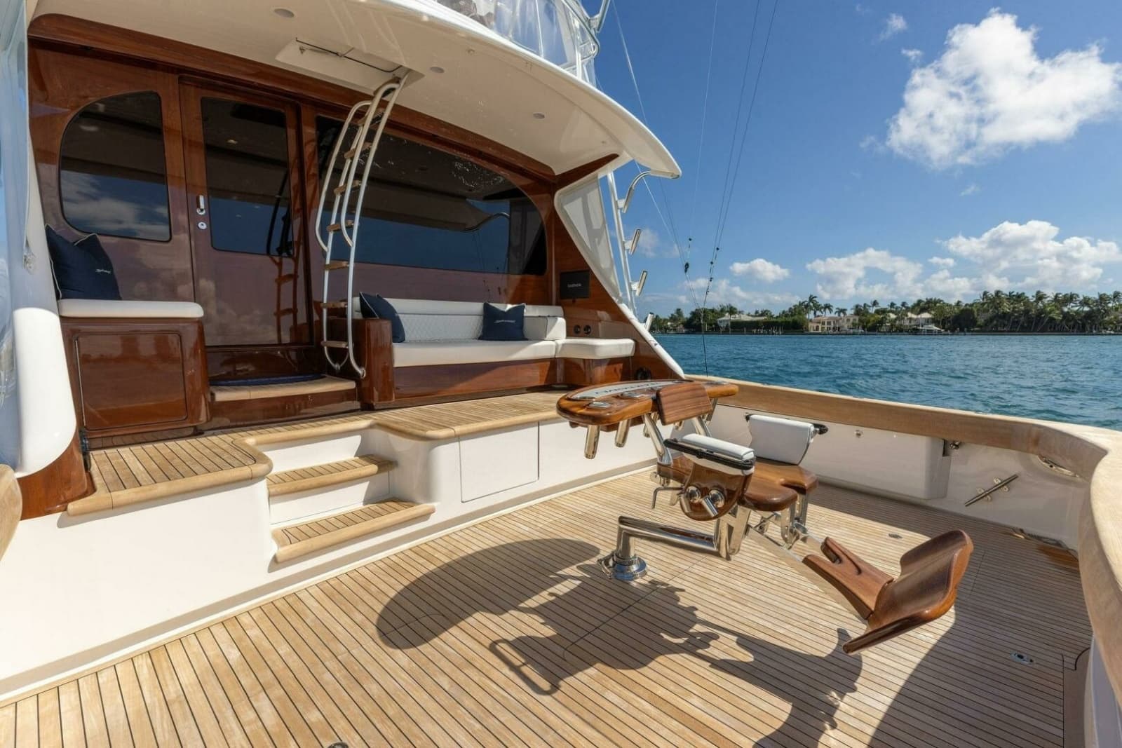 2026 Viking 82 Convertible - Photo 241