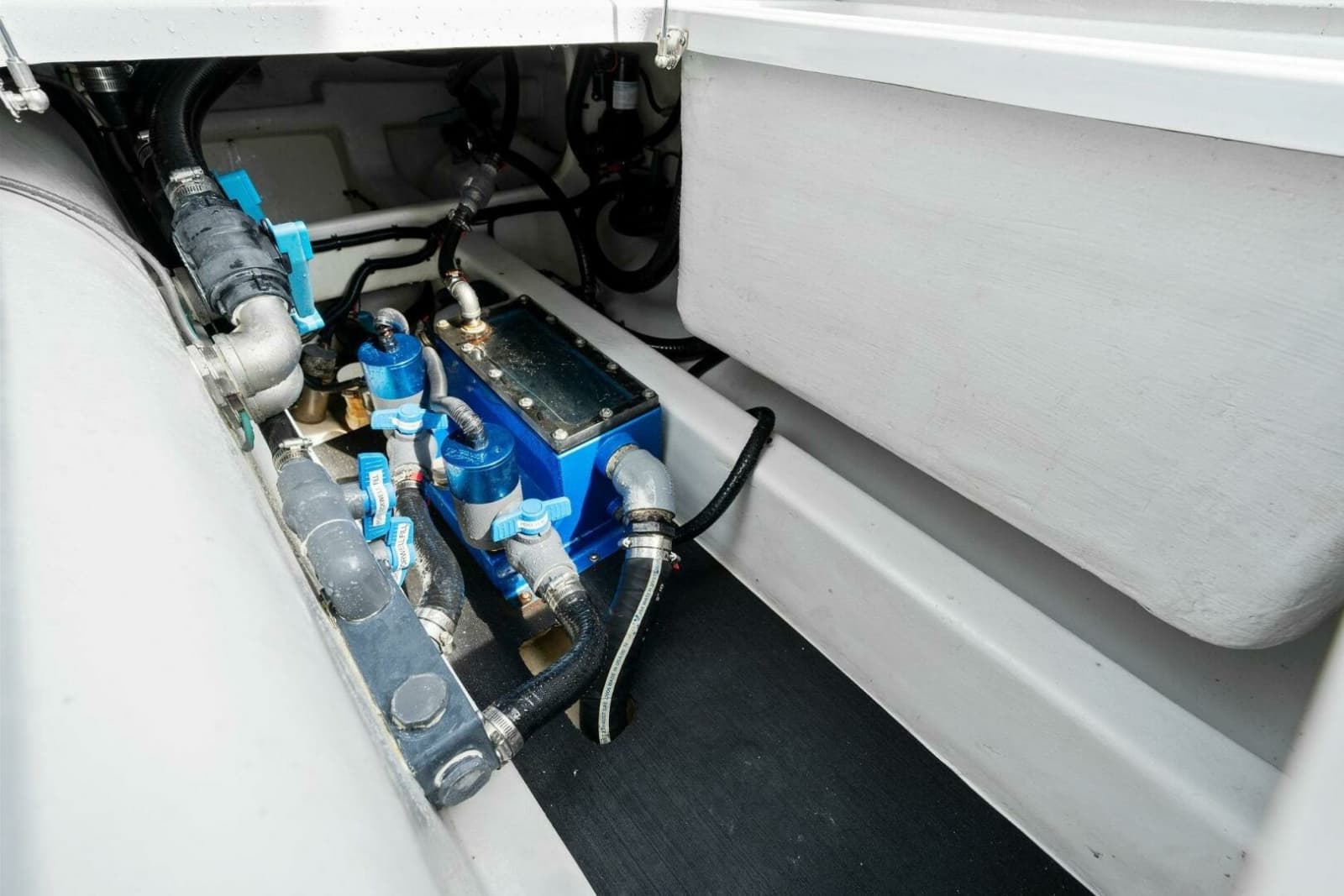 2022 Barker Boatworks 40 High Performance Cat - Photo 109