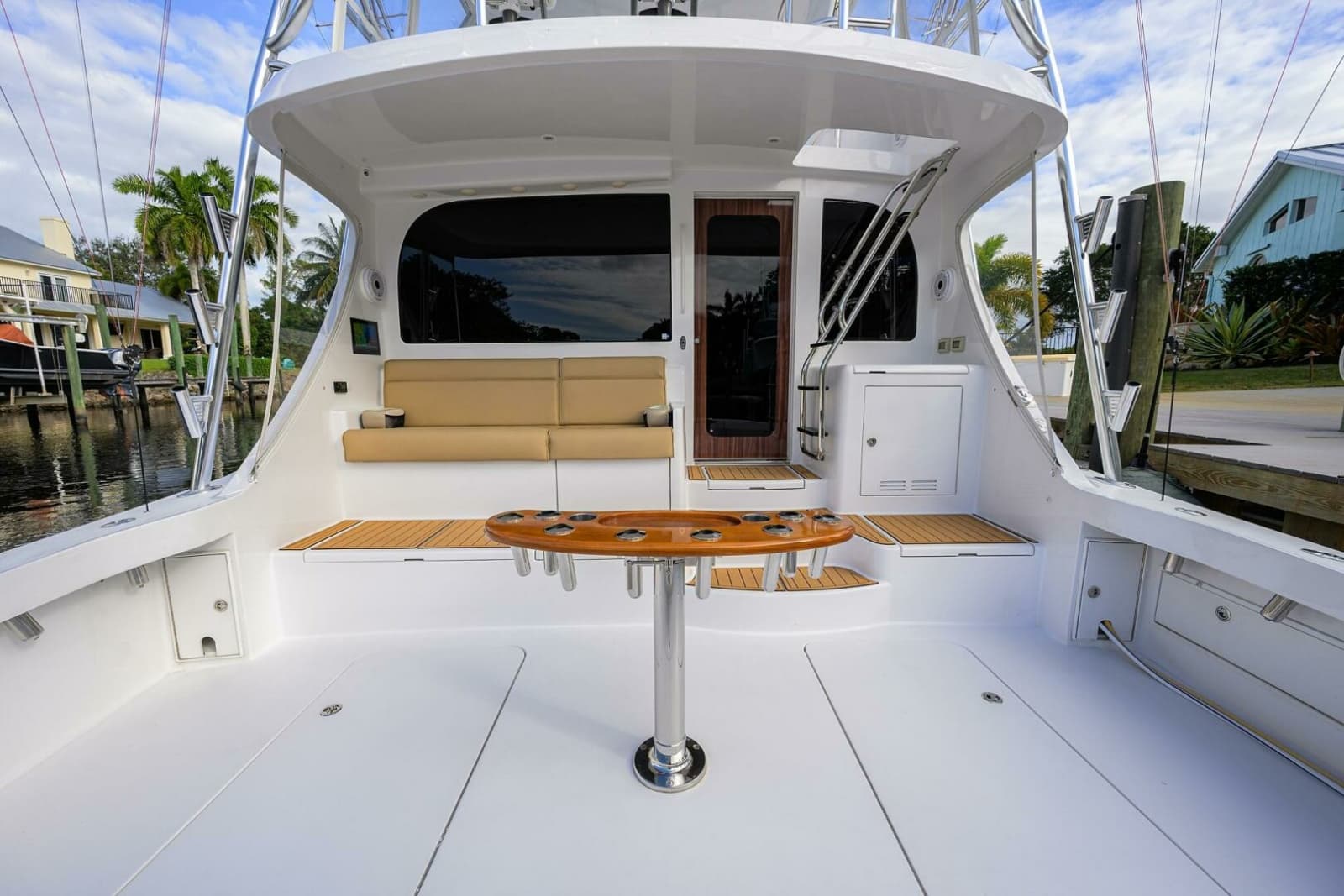 2013 Hatteras GT63 - Photo 35