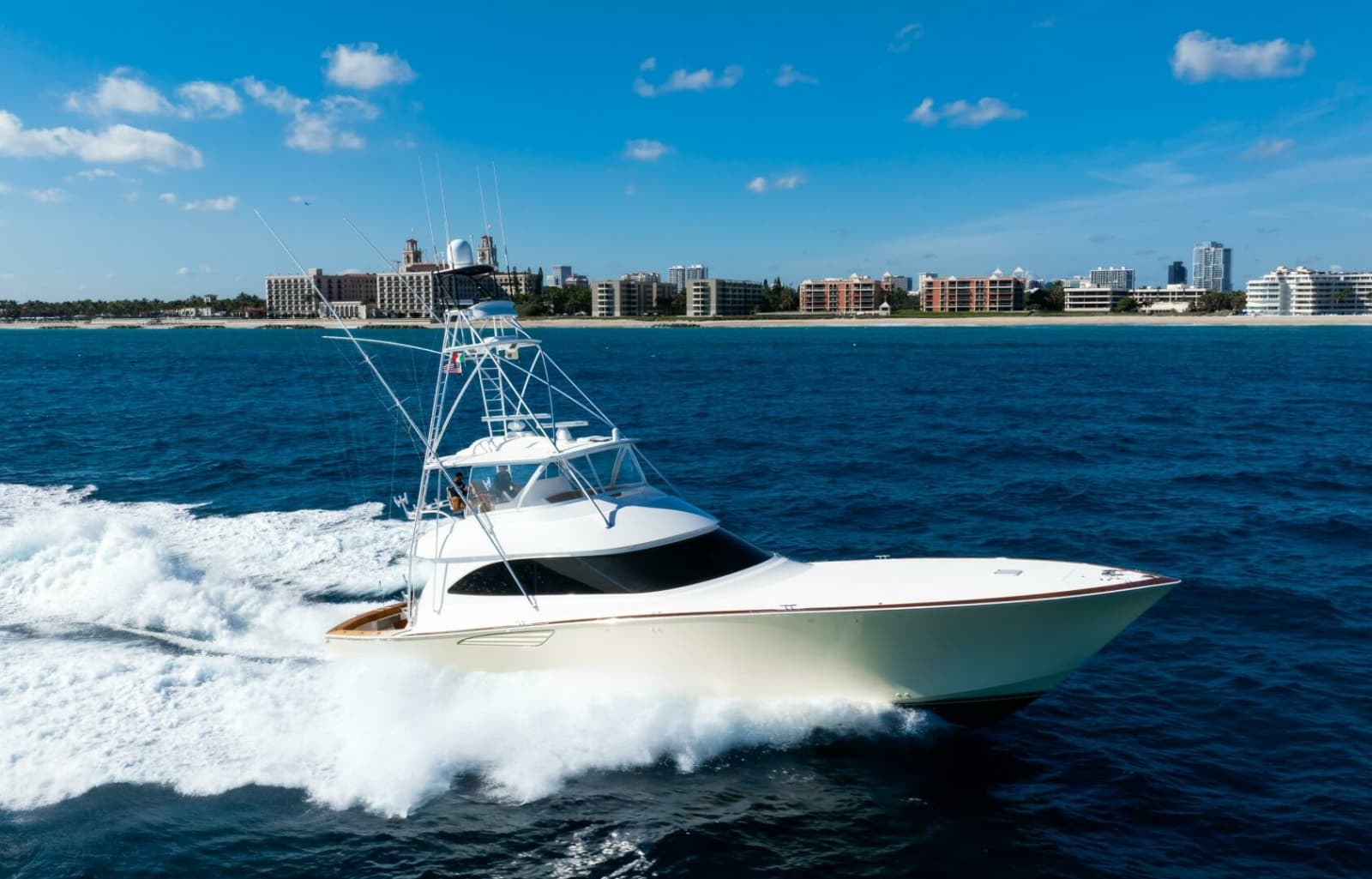 2015 Viking 70 Convertible - Photo 36