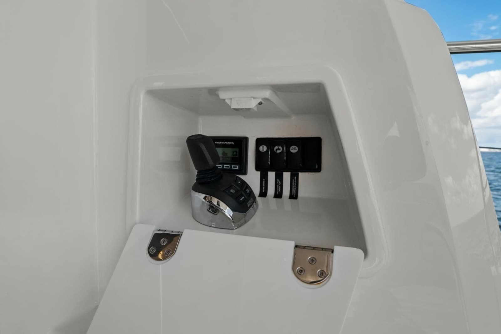 2020 Prestige 460 Flybridge - Photo 16
