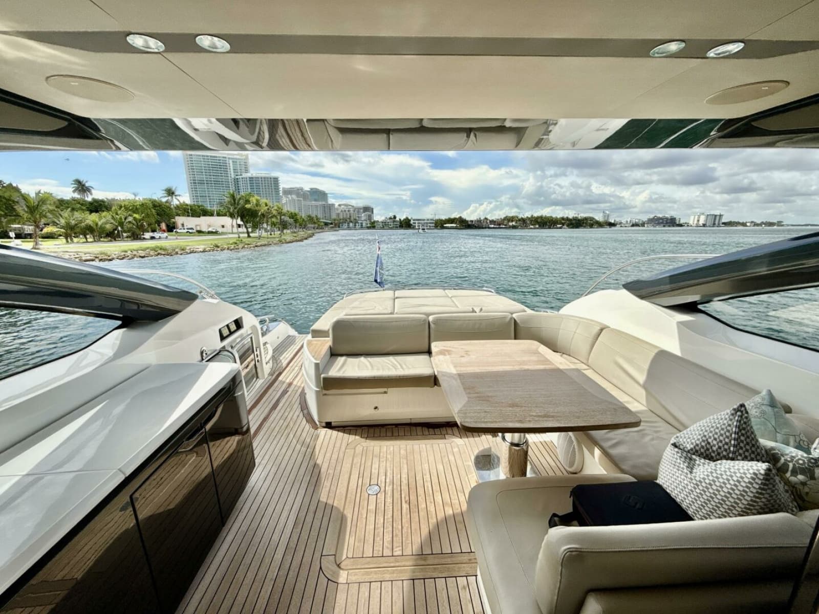 2017 Princess V58 - Photo 62