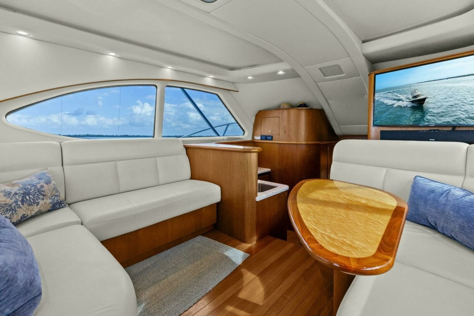 2013 Tiara Yachts 3900 Convertible - Photo 14