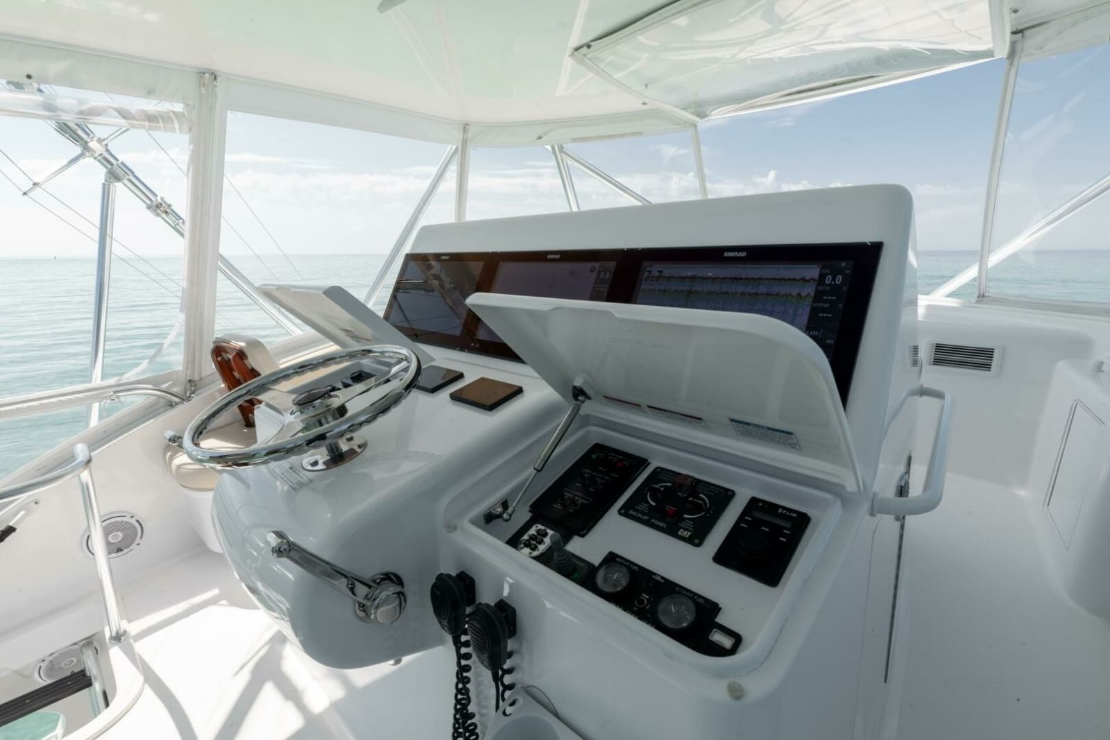 2016 Hatteras GT60 - Photo 48