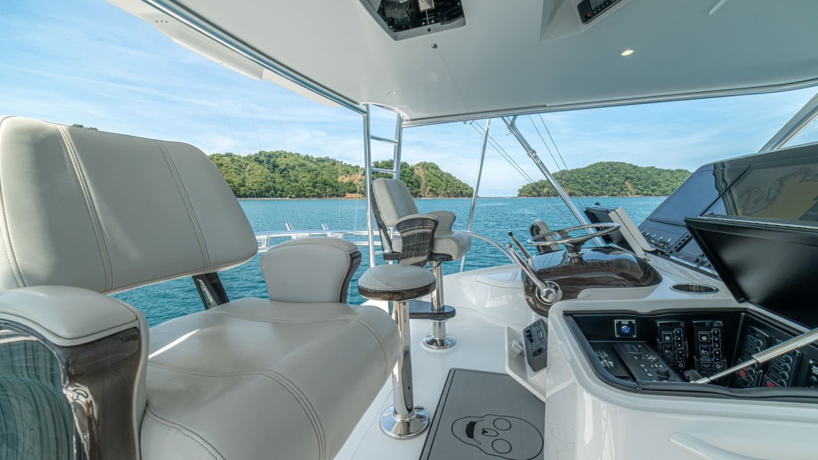 2024 Viking 64 Convertible - Photo 54