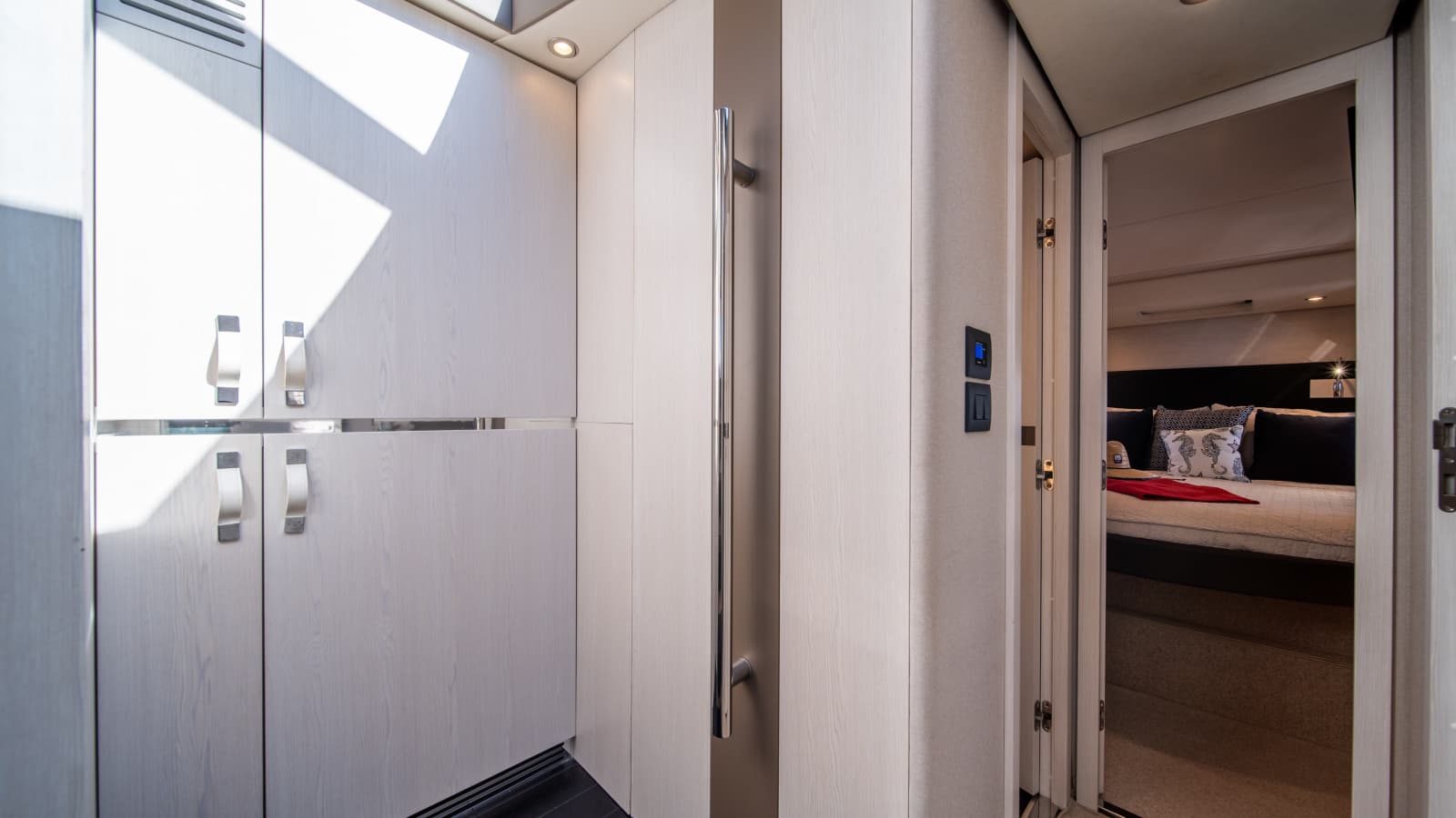 2020 Azimut 50 Flybridge - Photo 27