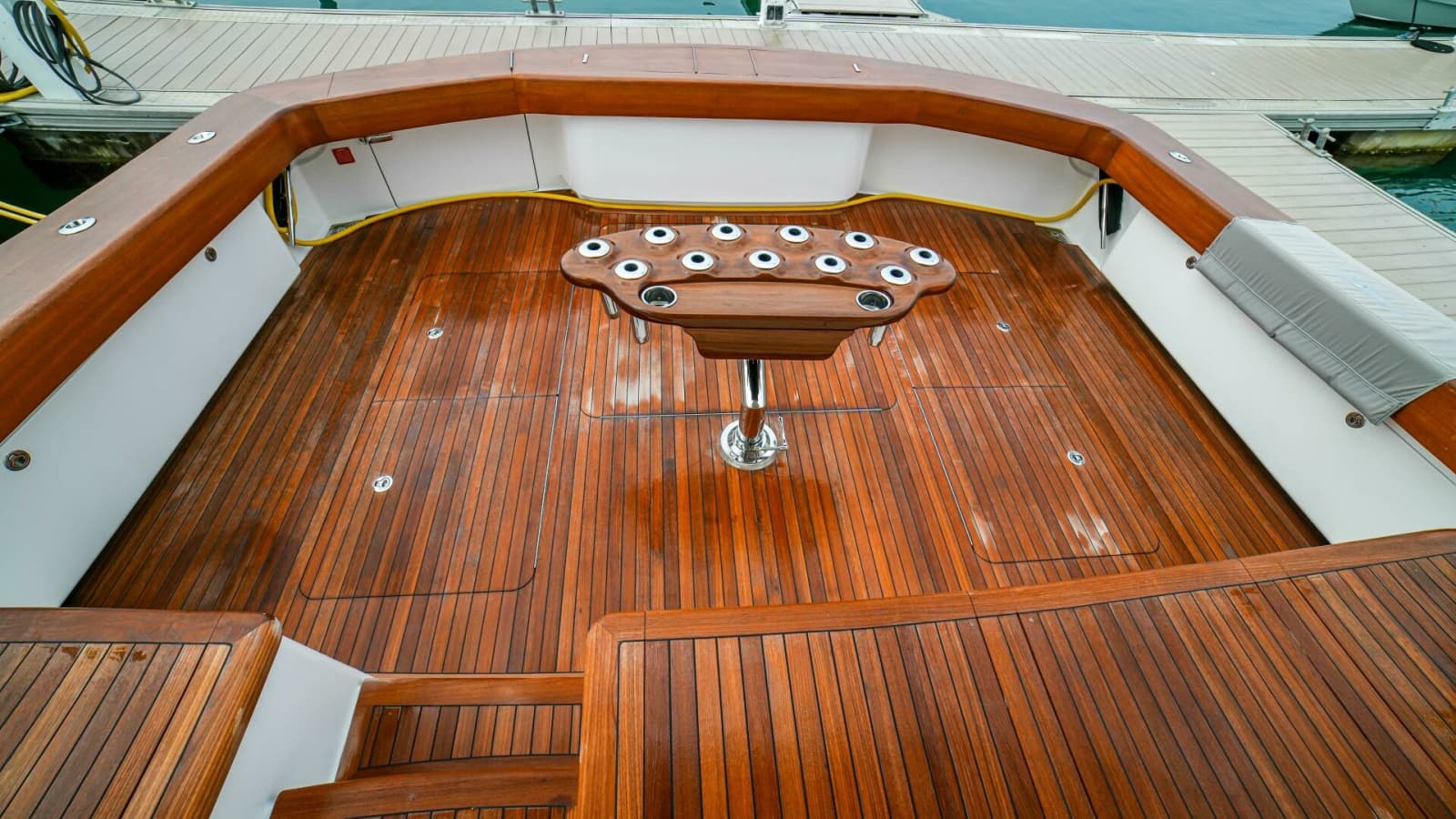 2023 Viking 72 Convertible - Photo 14