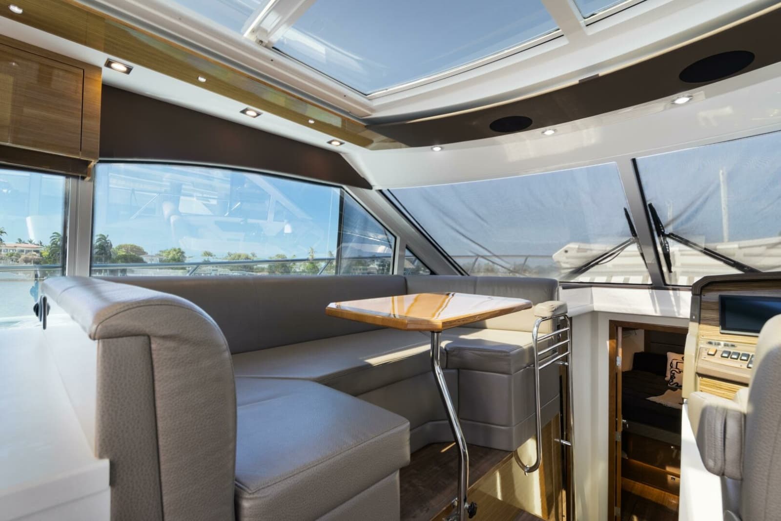 2018 Cruisers 45 Cantius - Photo 16