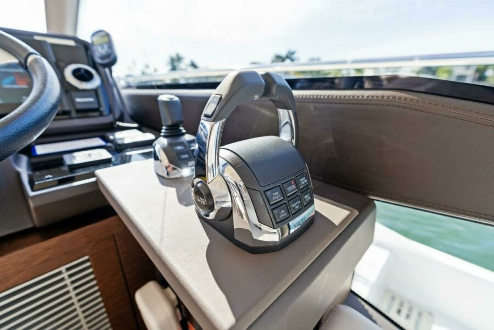 2020 Prestige 520 Flybridge - Photo 19
