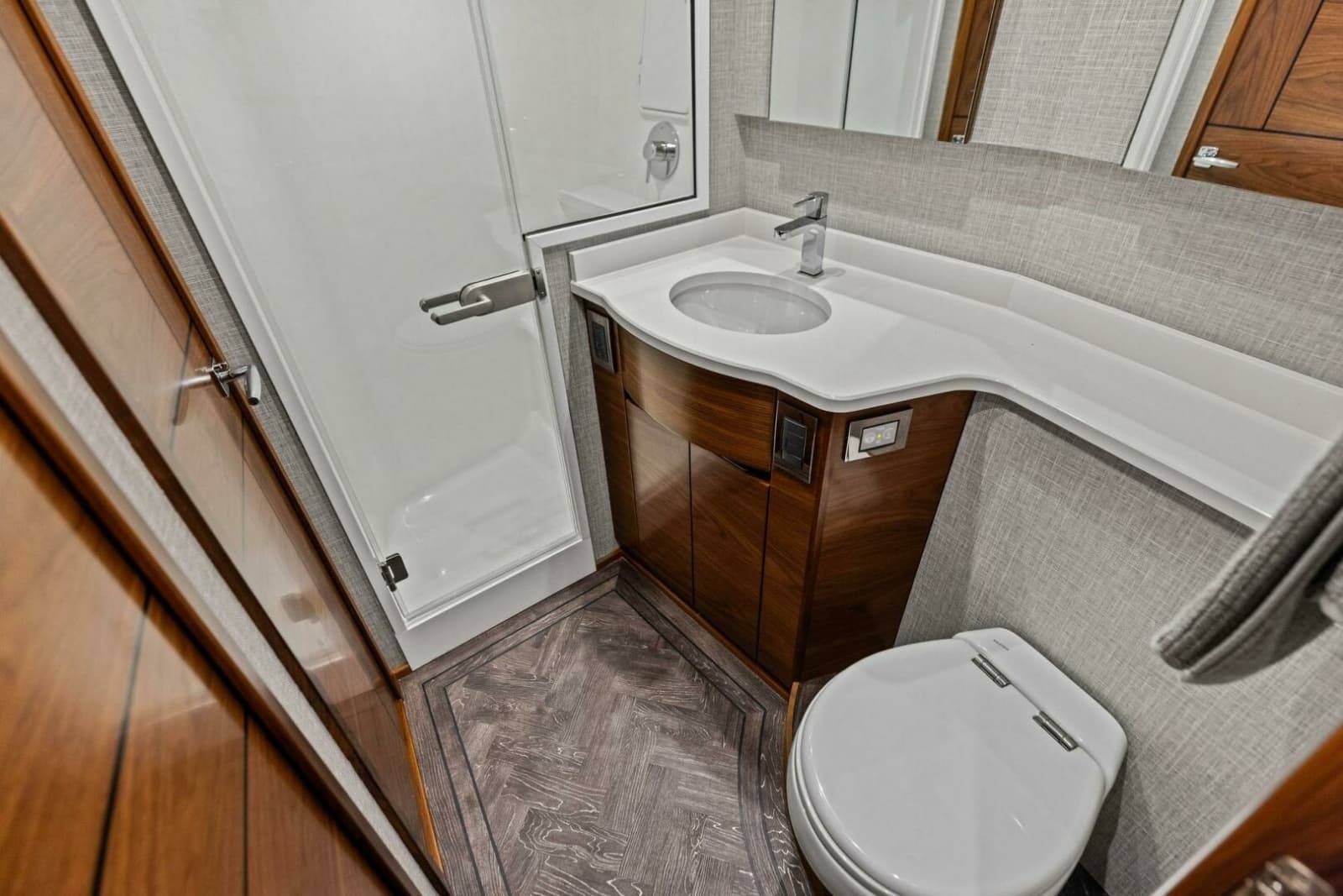 2023 Viking 54 Convertible - Photo 51