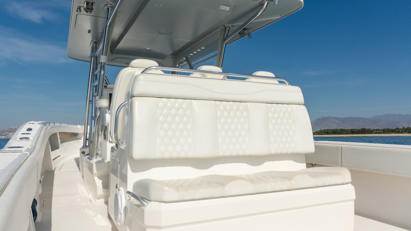 2021 Invincible 42 Center Console - Photo 12