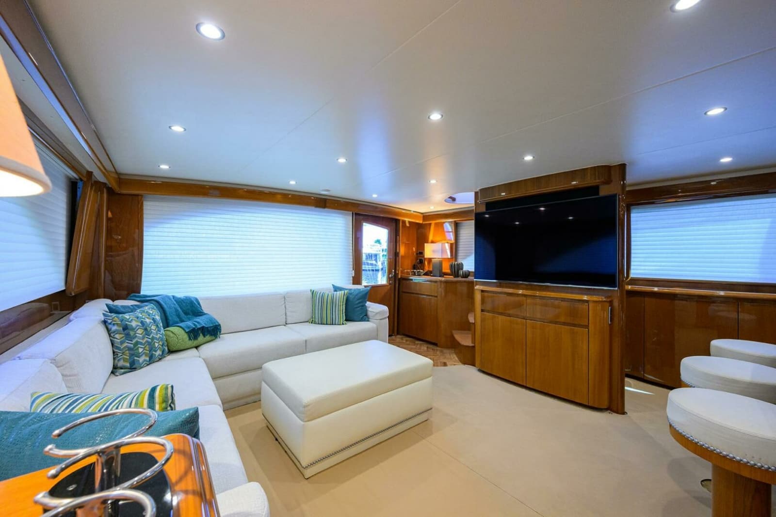 2014 Viking 76 Enclosed Bridge - Photo 9