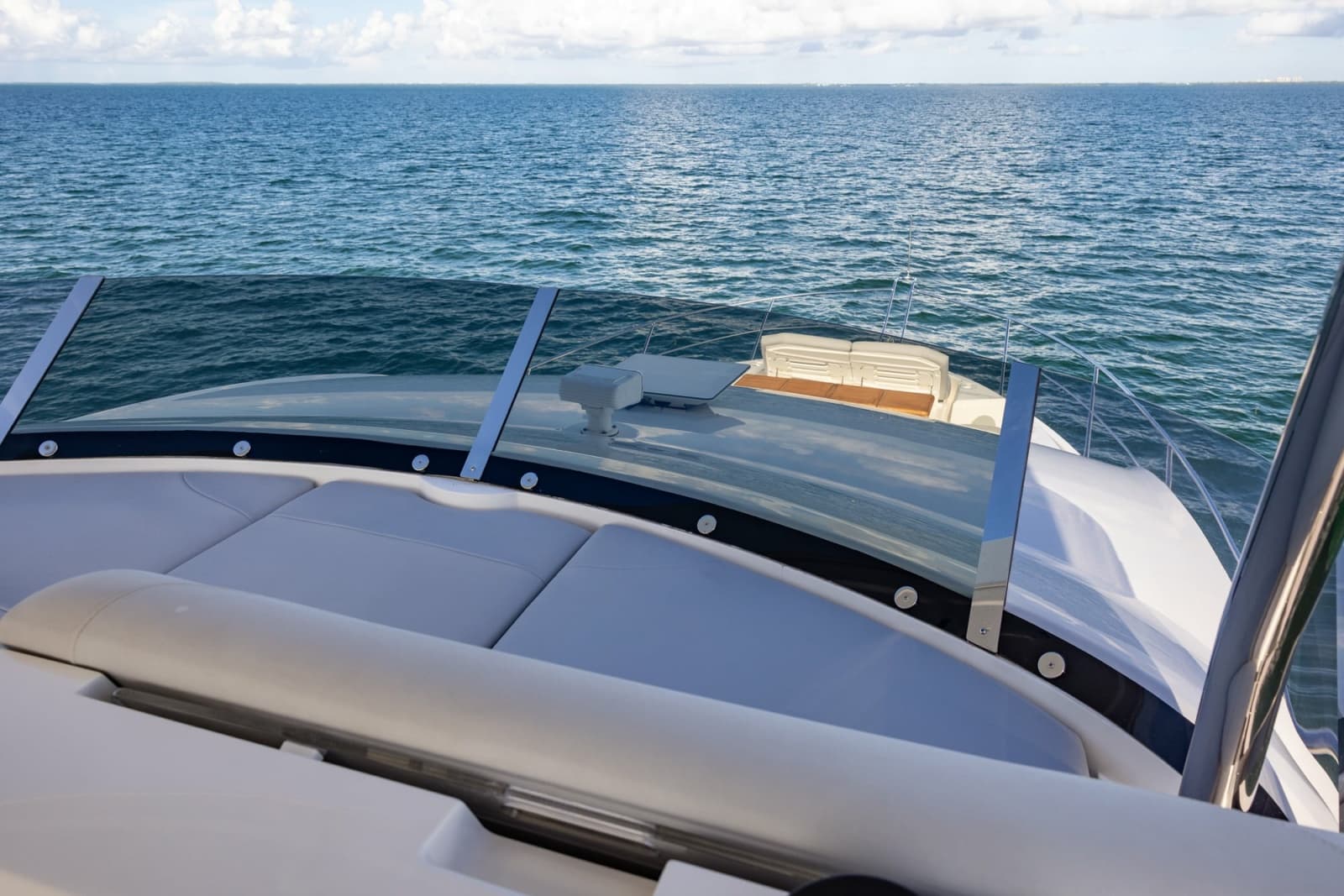 2022 Sunseeker Manhattan 68 - Photo 16