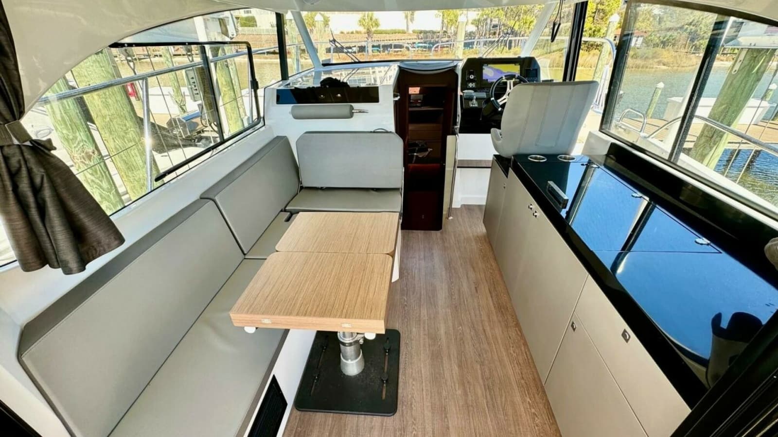 2022 Beneteau Antares 11 - Photo 7